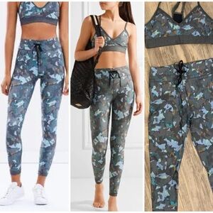 The UPSIDE Leggings & Sports Bra Top Set Yoga Workout Wear Pastel Camo Print M